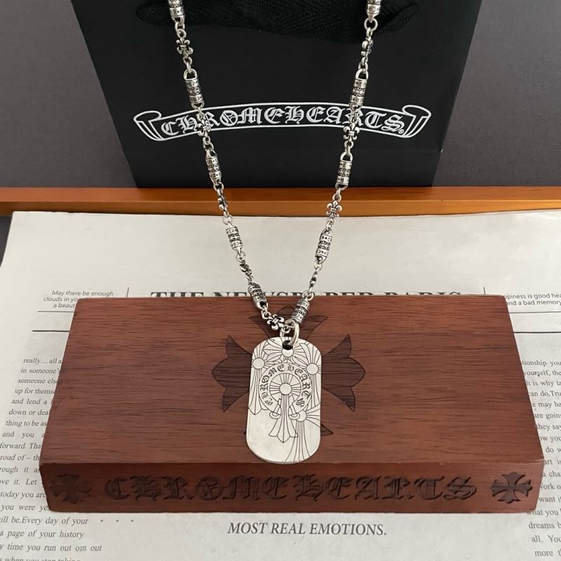 Ch**me He**ts necklaces